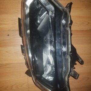 2016 Nissan Rogue Driver Side Headlight Assembly